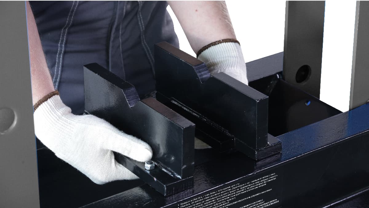 Пресс гидравлический с ручным приводом 30 тонн KraftWell KRWPR30