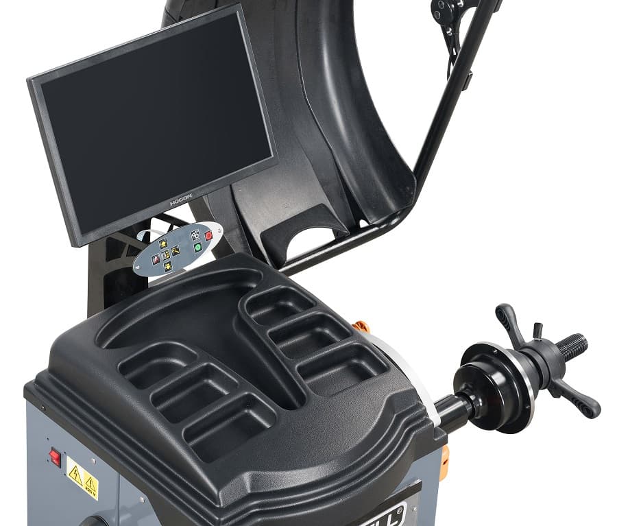 KraftWell GRAVITA KRW245 — установка колеса на вал