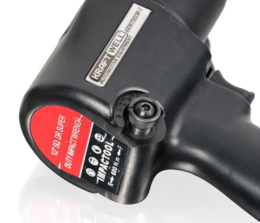 Гайковерт пневматический 1/2″ 780 Нм с комплектом ударных головок KraftWell KRW750IW-T