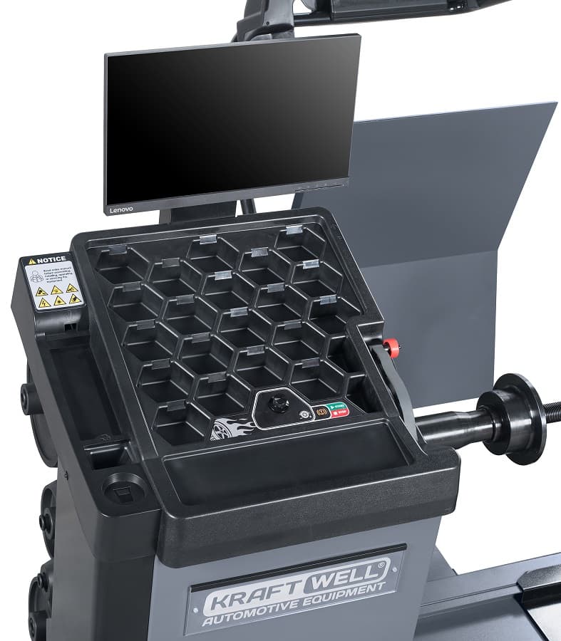 KraftWell MAXIMA KRW245TE — защитный кожух в закрытом положении