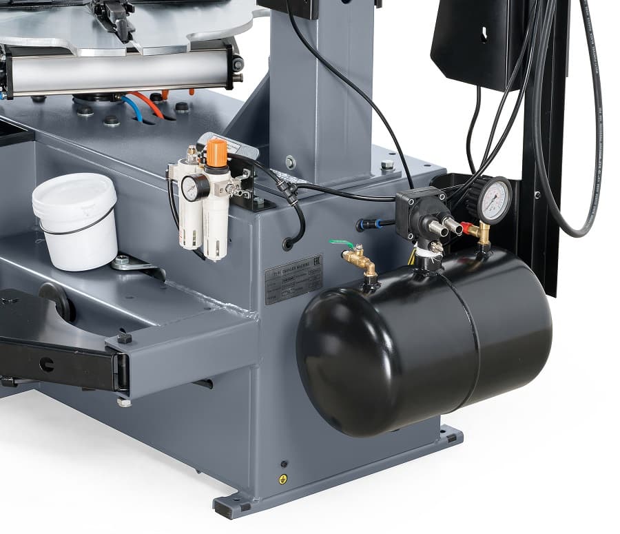 KraftWell KRW28MR — кулачки с пластиковыми накладками для литых дисков