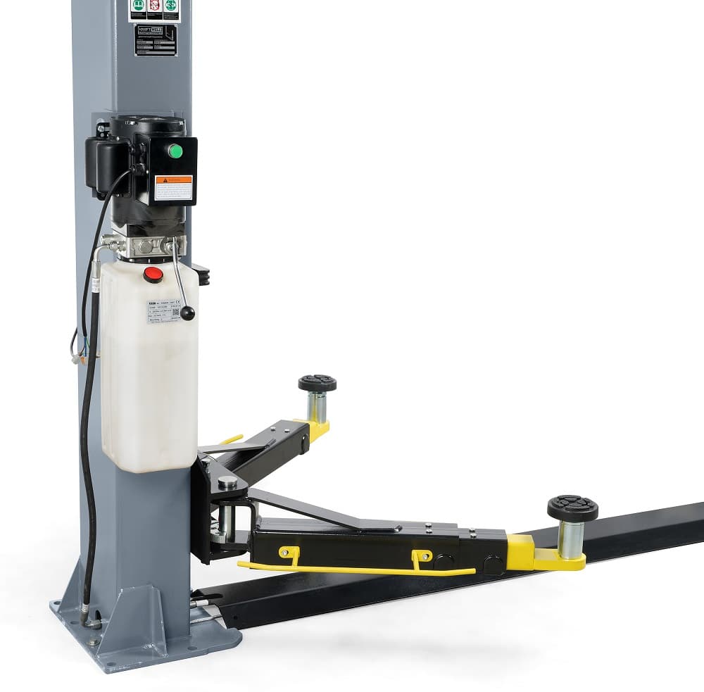 Подъемник двухстоечный электрогидравлический г/п 4 т. KraftWell CORSO 2C/220