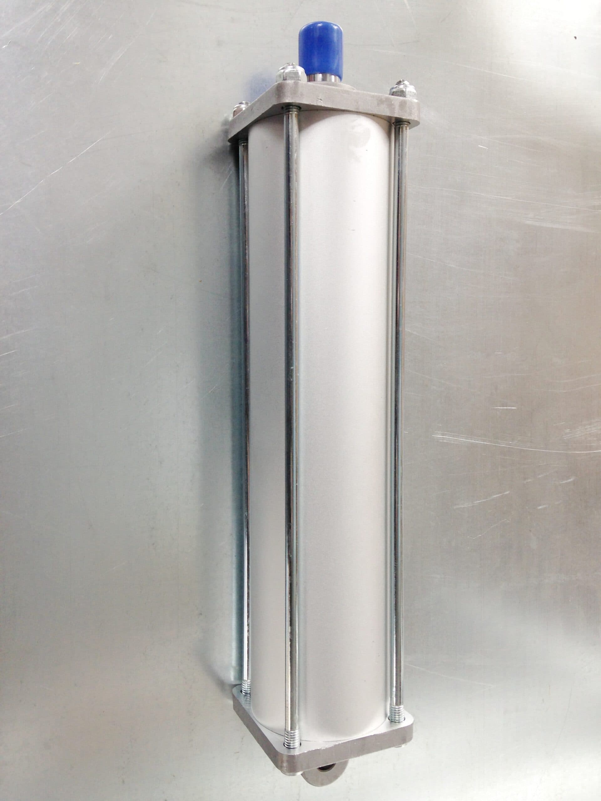 Пневмоцилиндр зажима колеса KraftWell артикул 6000087