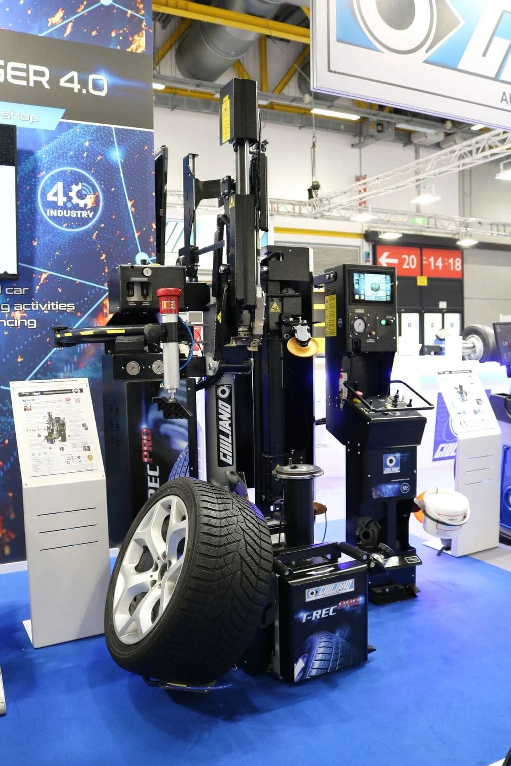 Giuliano T-REC Pro — отжимная лапа при работе с RunFlat