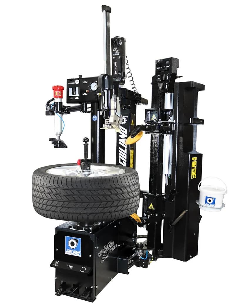 Шиномонтажный станок Giuliano Crossage Evo — общий вид суперавтомата с системой Lever-No-Lever