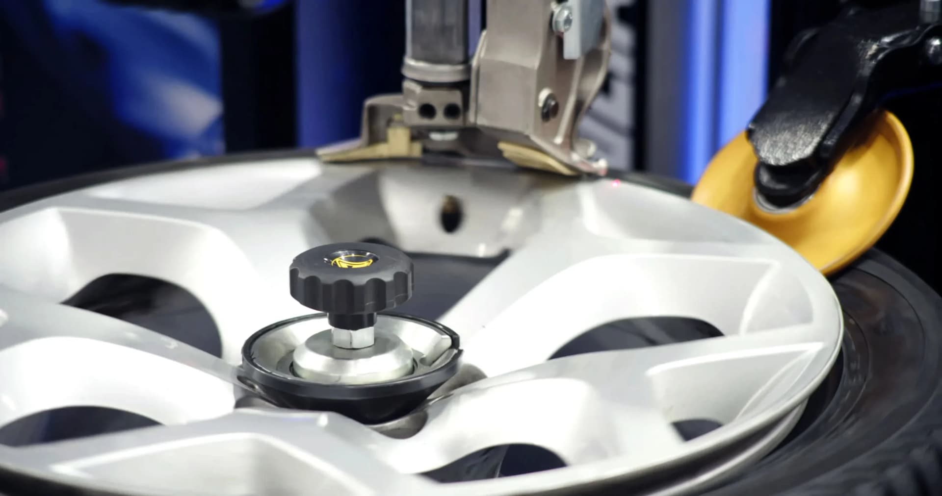 Giuliano T-REC Pro — система Lever-NO-Lever, пневматический палец