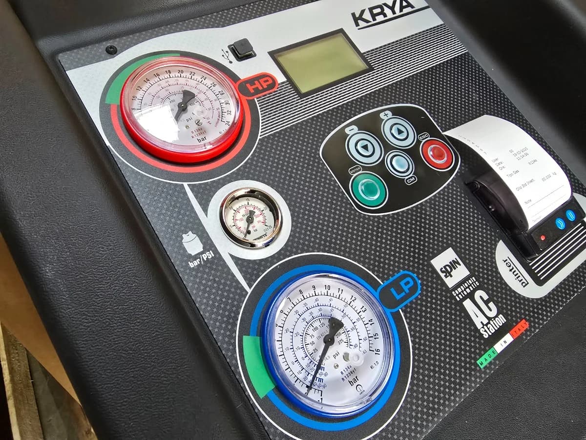 Автоматическая станция для заправки кондиционеров SPIN (Италия) KRYA PRINTER, R-134a, 10 кг, с принтером, арт. 01.028.25