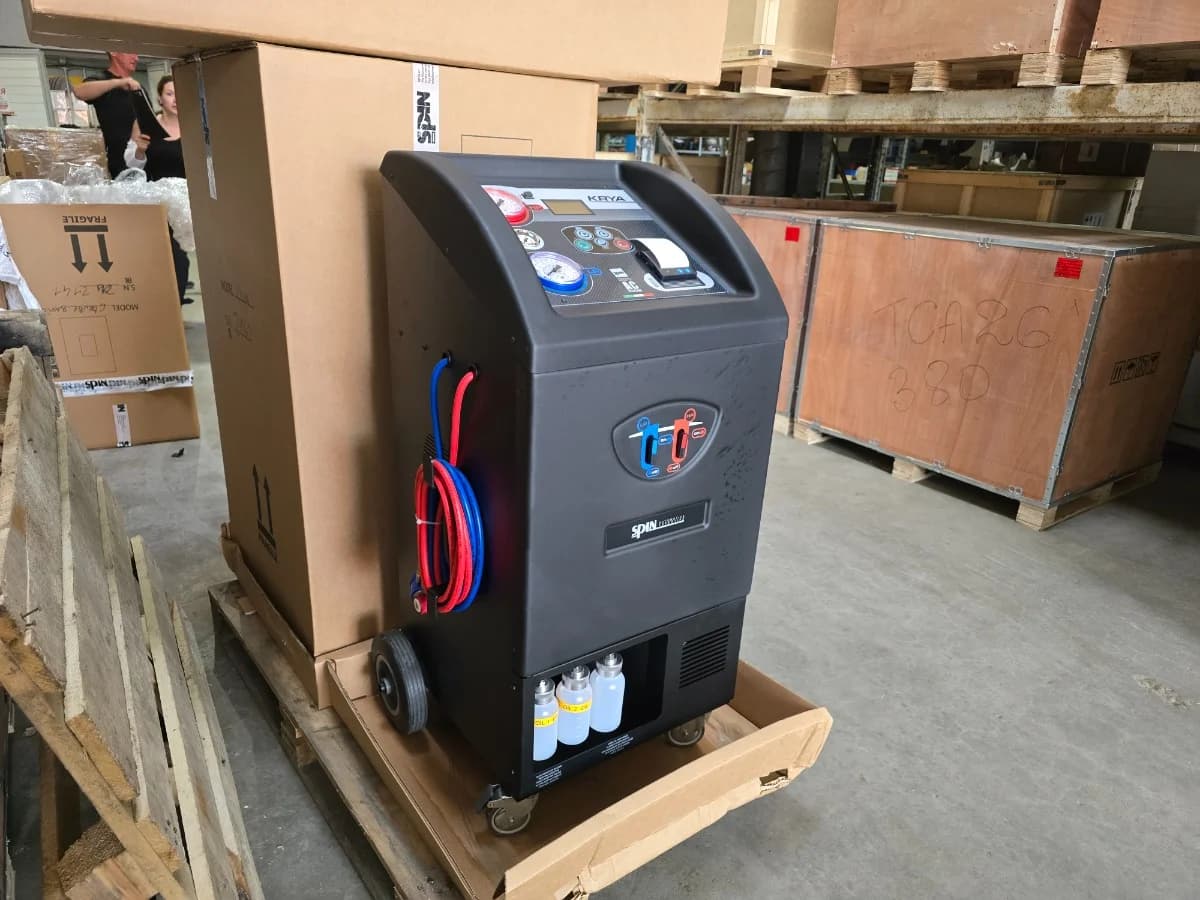 Автоматическая станция для заправки кондиционеров SPIN (Италия) KRYA PRINTER, R-134a, 10 кг, с принтером, арт. 01.028.25