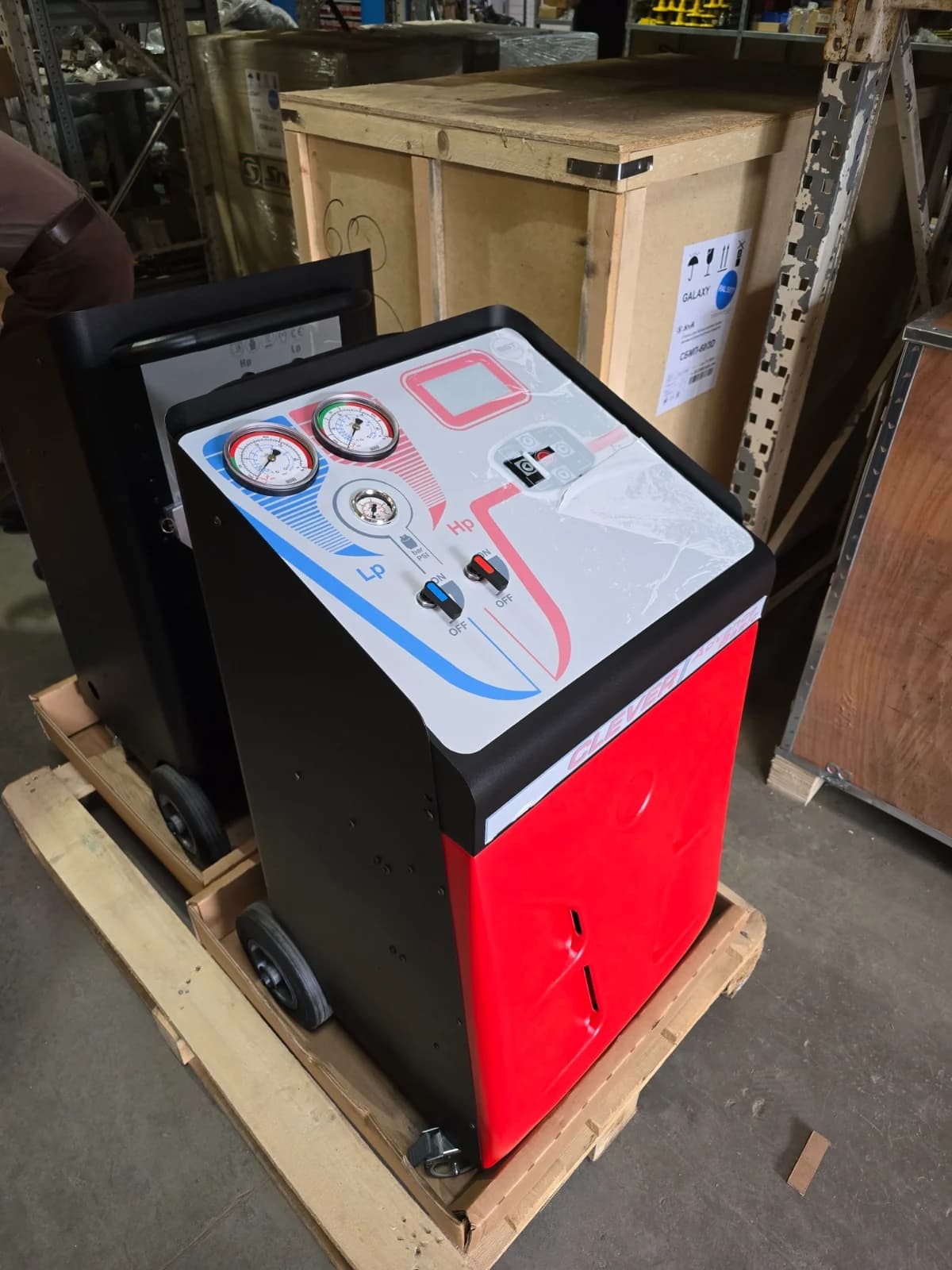 Автоматическая станция для заправки кондиционеров SPIN CLEVER ADVANCE BASIC, арт. 01.018.30 WB