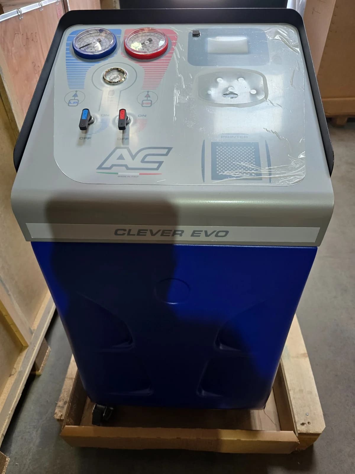 Автоматическая станция для заправки кондиционеров SPIN (Италия) CLEVER EVO арт. 01.018.50 WB