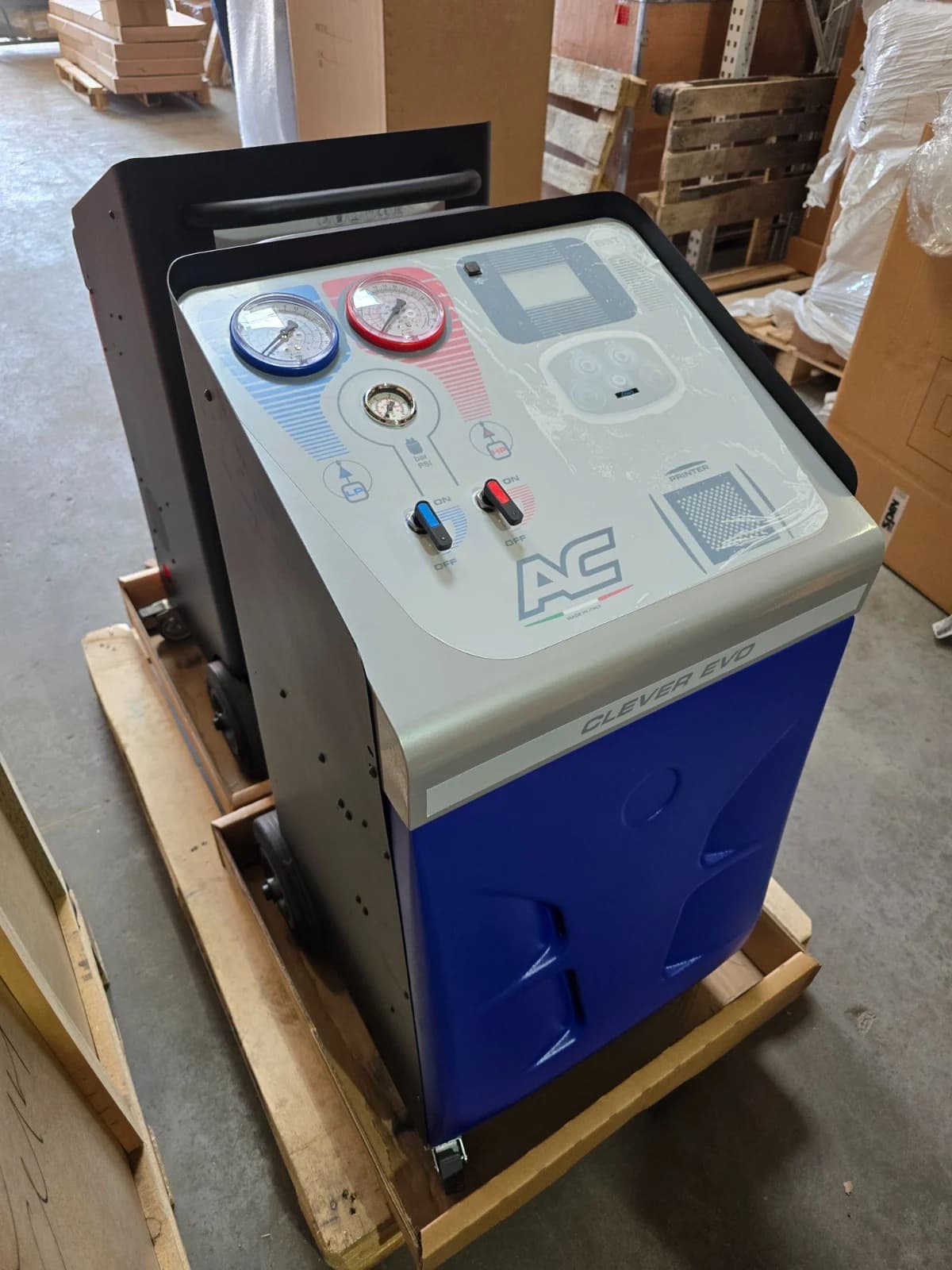 Автоматическая станция для заправки кондиционеров SPIN (Италия) CLEVER EVO арт. 01.018.50 WB