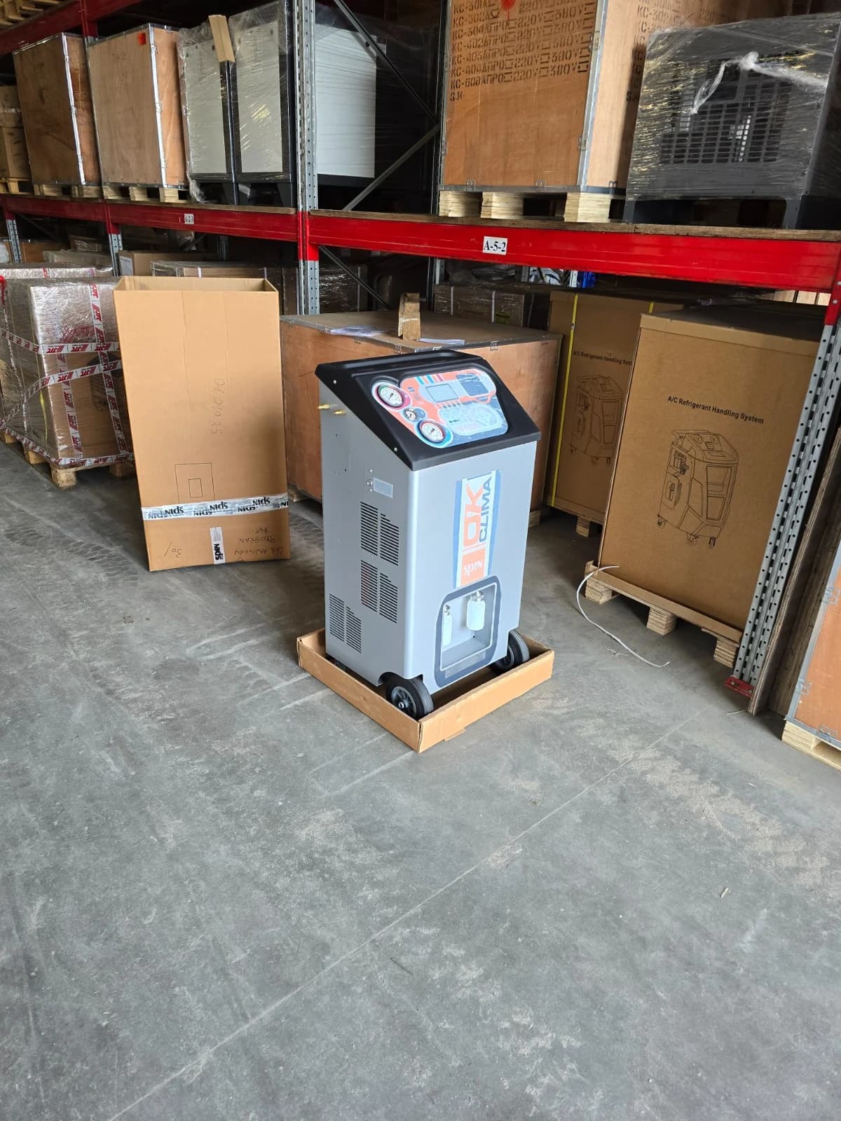 Автоматическая станция для заправки кондиционеров SPIN (Италия) OK CLIMA ADVANCE BASIC, R-134a, 12,5 кг, арт. 01.019.25