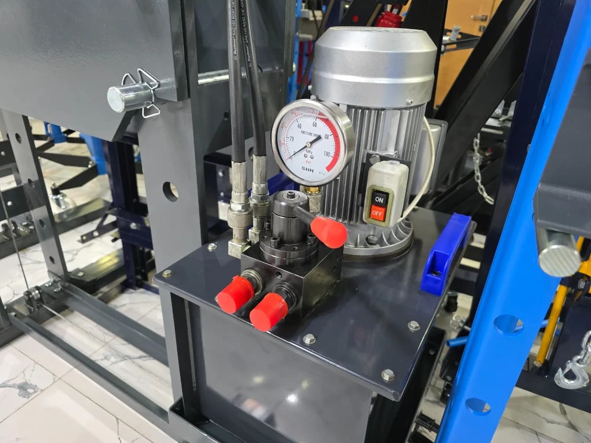 WDK-HP1000A Пневмогидравлический пресс 100 т, рабочий диапазон 0-900 мм