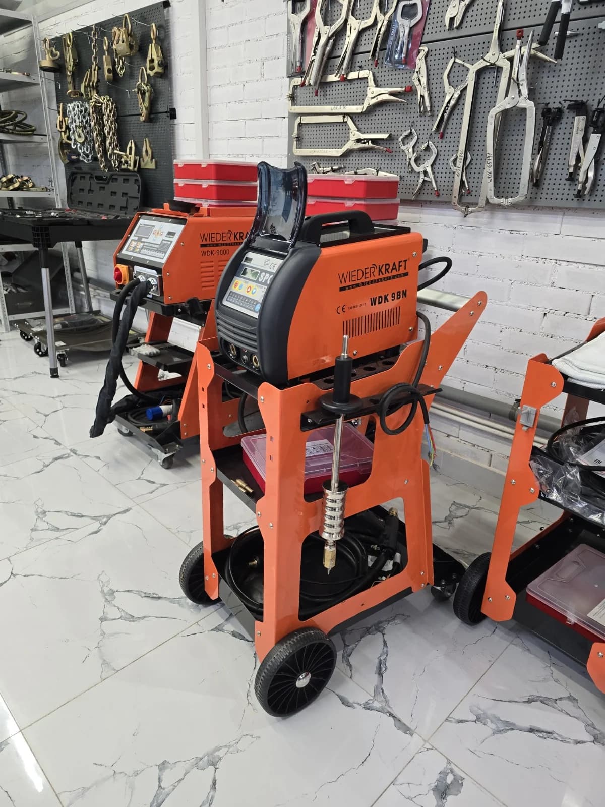 Споттер многофункциональный на тележке 3800А Wiederkraft WDK-9B