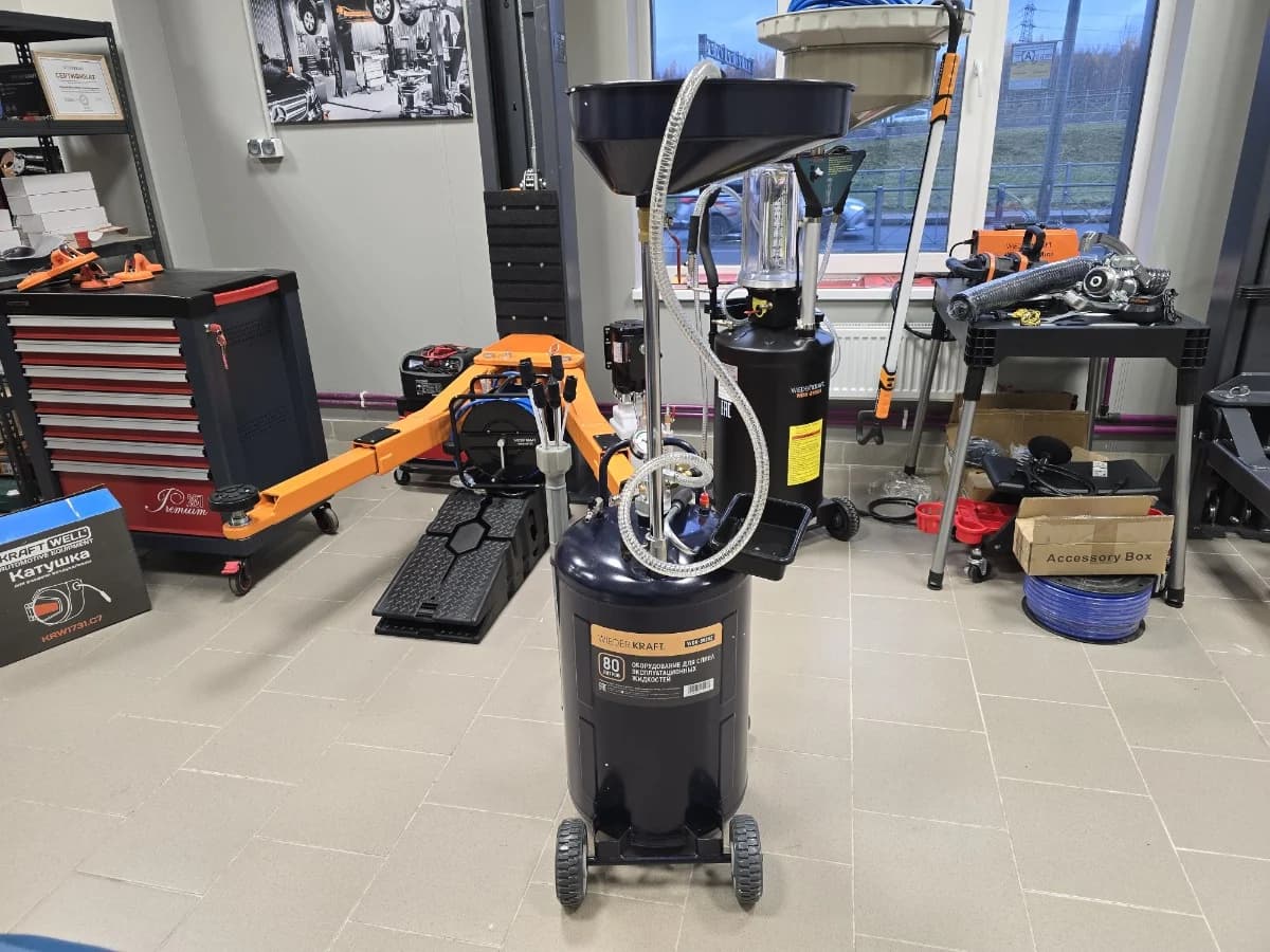 Установка маслосменная 80 л воронка 20 л + откачка через щуп Wiederkraft WDK-89282