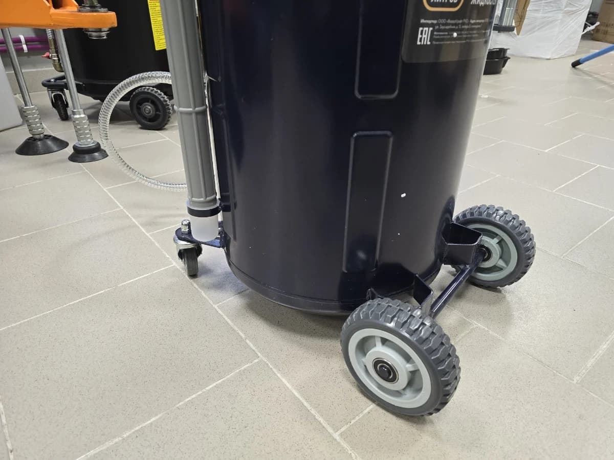 Установка маслосменная 80 л воронка 20 л + откачка через щуп Wiederkraft WDK-89282