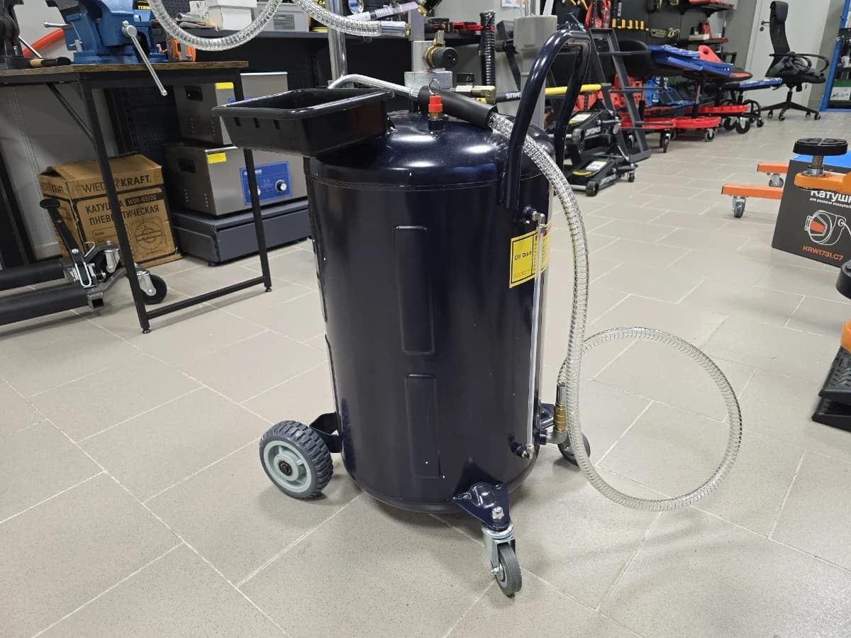 Установка маслосменная 80 л воронка 20 л + откачка через щуп Wiederkraft WDK-89282