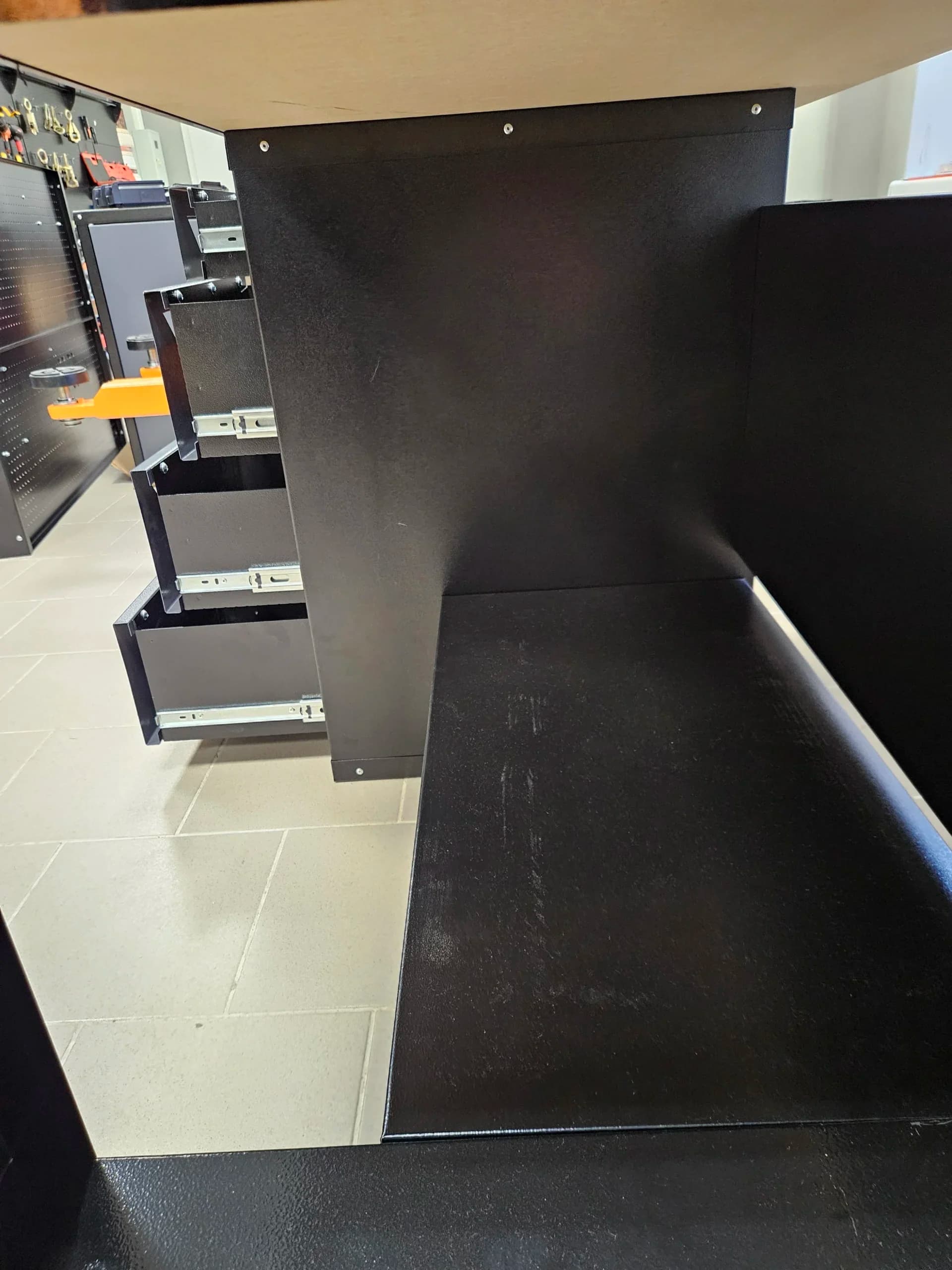 Верстак слесарный однотумбовый 4 ящика серый 1400 Garopt GT1400STY4.grey