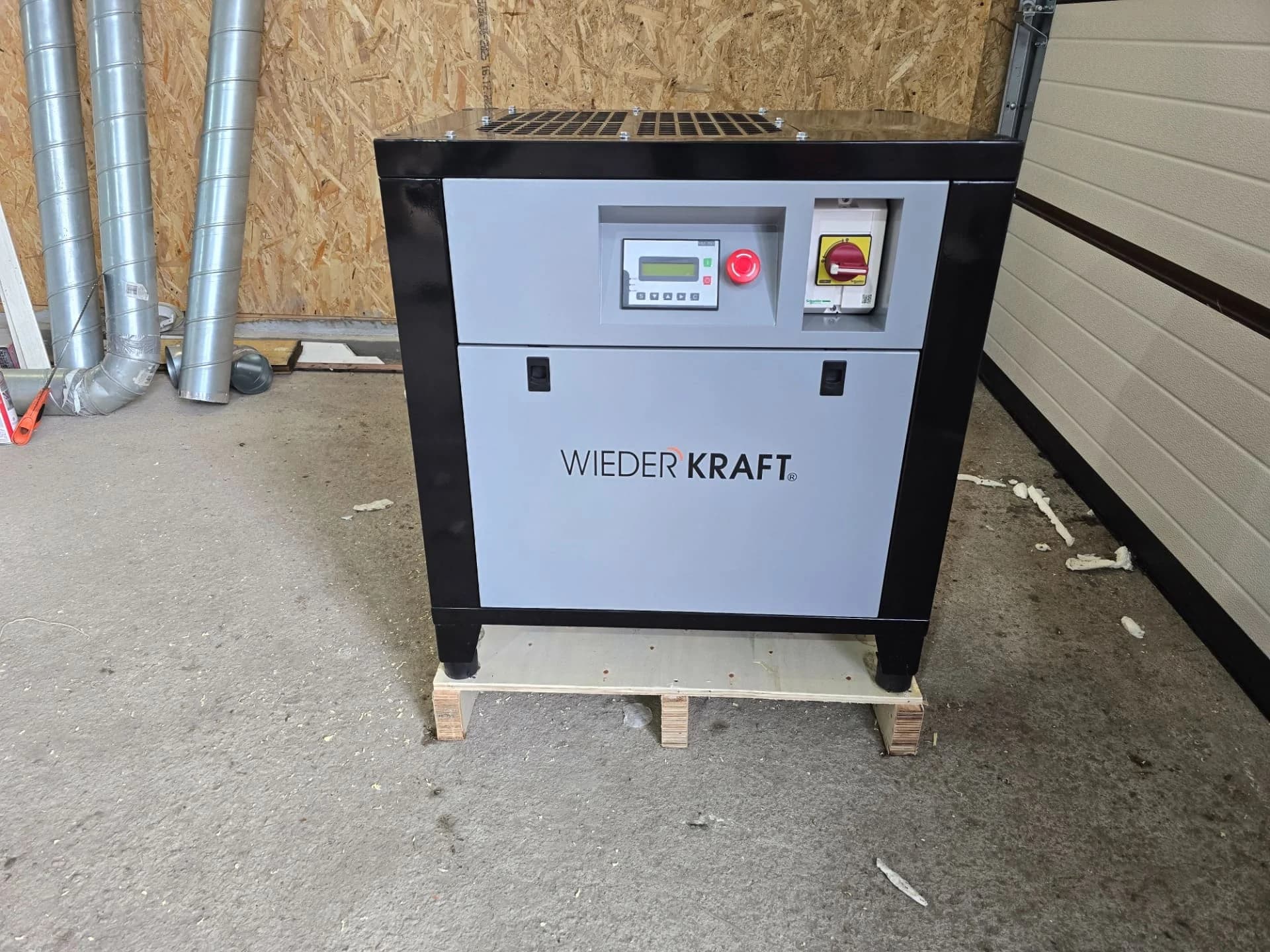 Винтовой компрессор 1000 л/мин, 10 бар, 7,5 кВт Wiederkraft WDK-SG7510