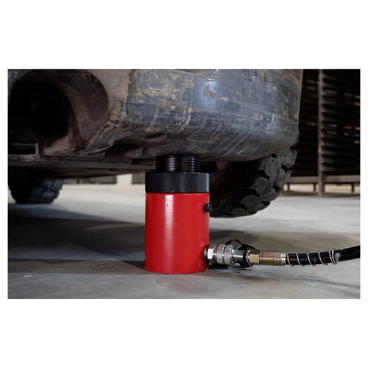 Гидравлический цилиндр однополостной с фиксирующей гайкой 30 т, ход 50 мм Harrison HRH-CY0200007