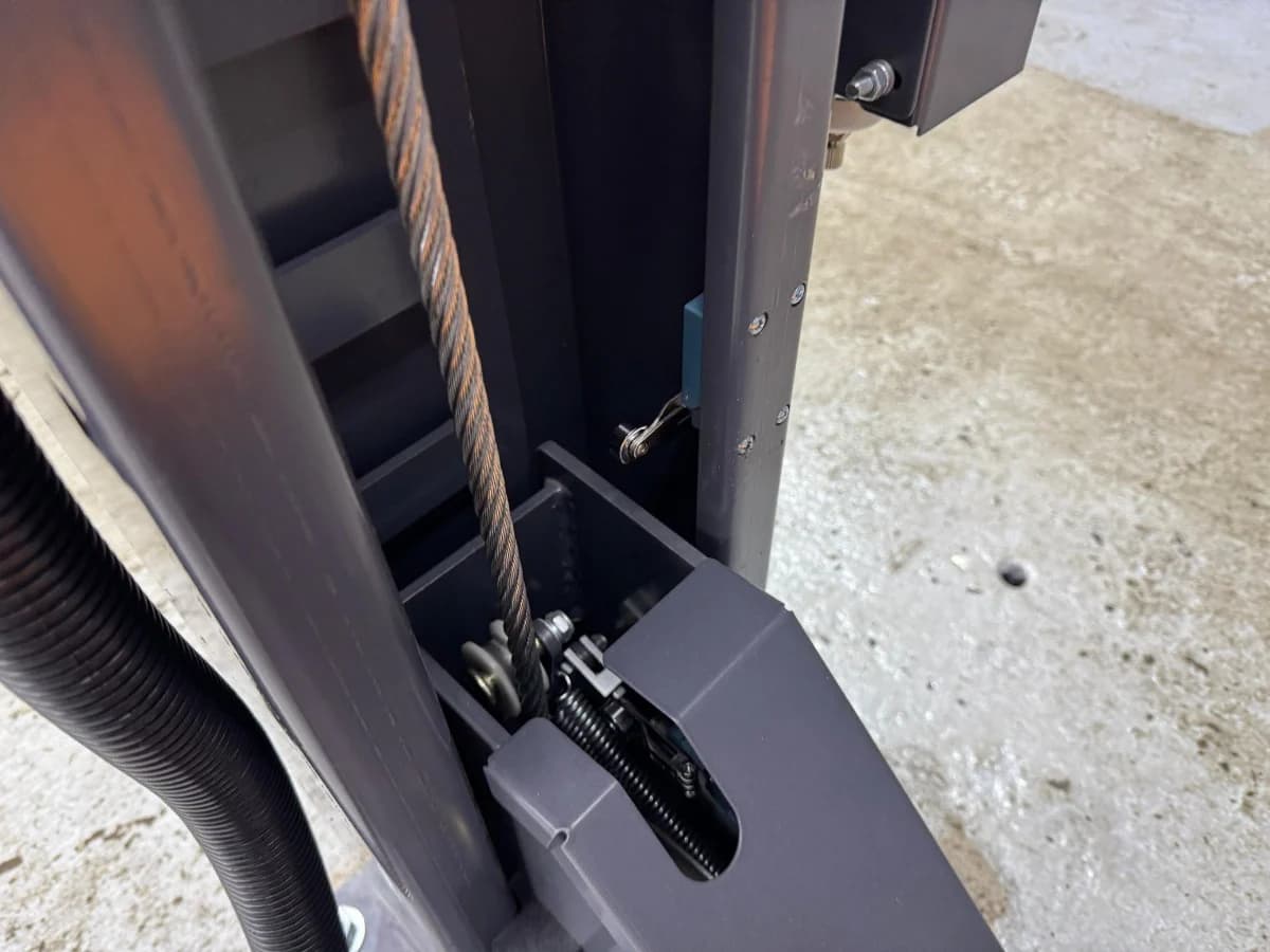 Четырёхстоечный гидравлический подъёмник 5 тонн Wiederkraft WDK-545