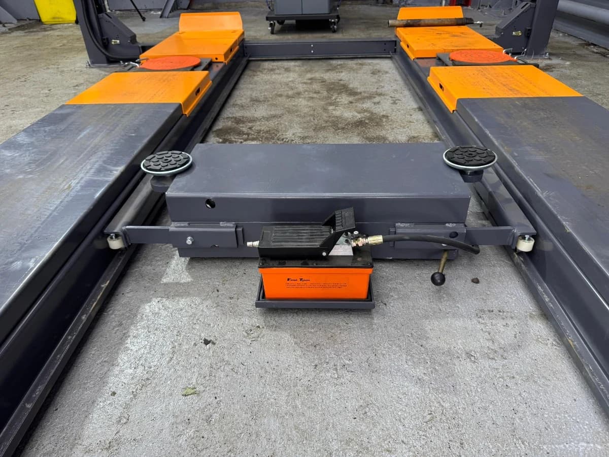 Четырёхстоечный гидравлический подъёмник 5 тонн Wiederkraft WDK-545