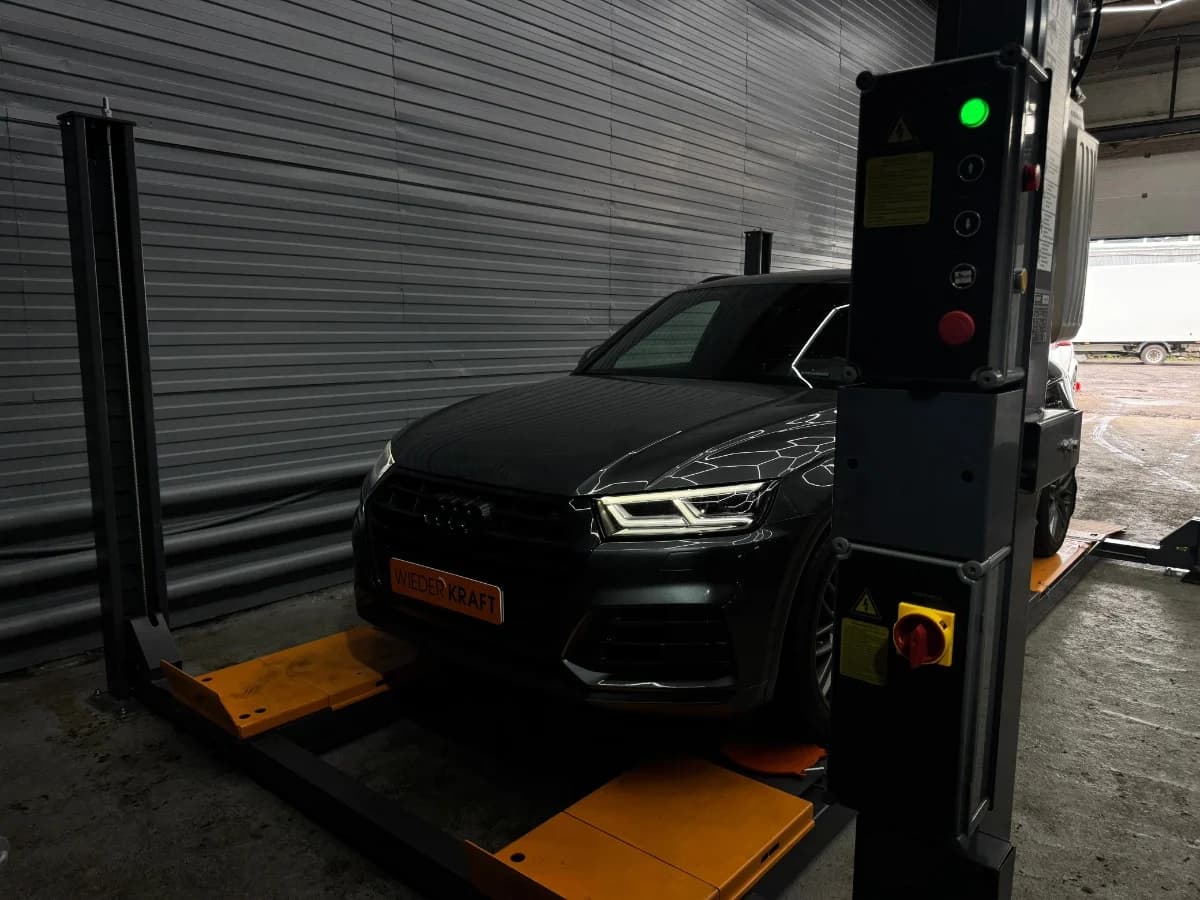 Четырёхстоечный гидравлический подъёмник 5 тонн Wiederkraft WDK-545