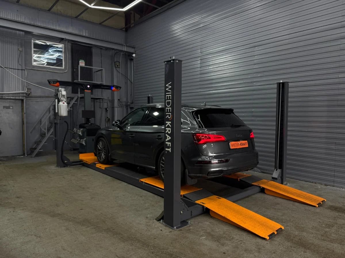 Четырёхстоечный гидравлический подъёмник 5 тонн Wiederkraft WDK-545