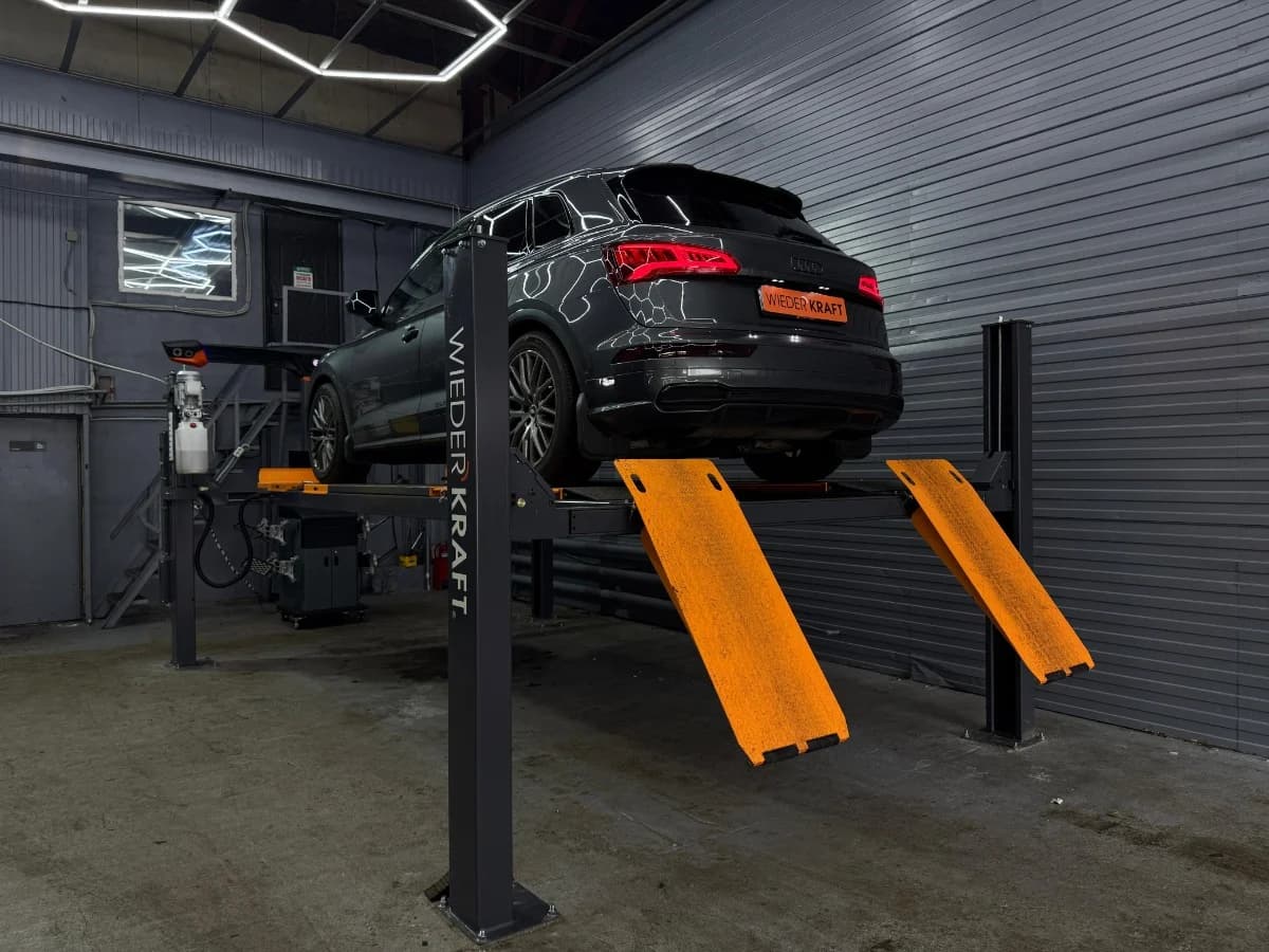 Четырёхстоечный гидравлический подъёмник 5 тонн Wiederkraft WDK-545