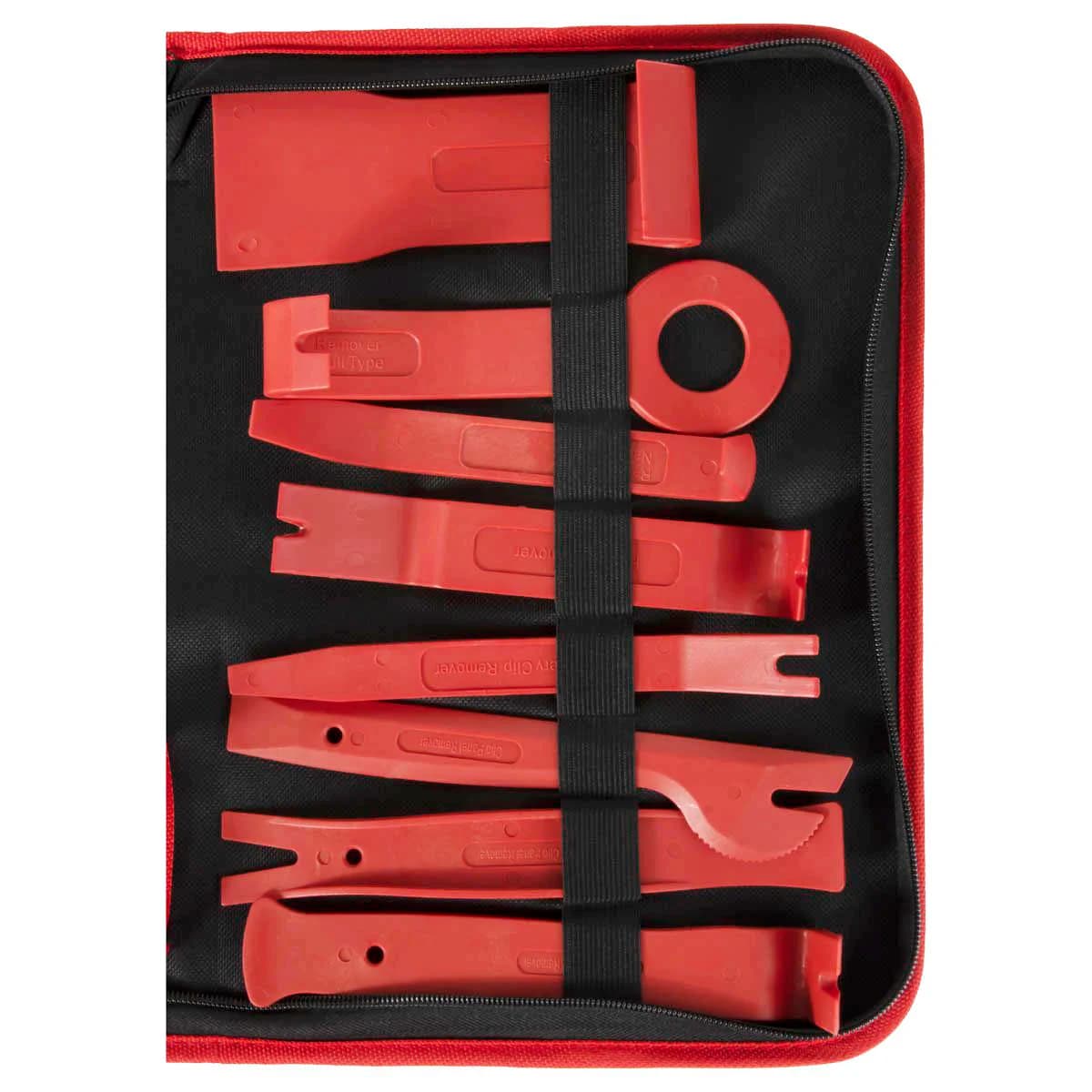 Применение монтажных лопаток для снятия дверной карты