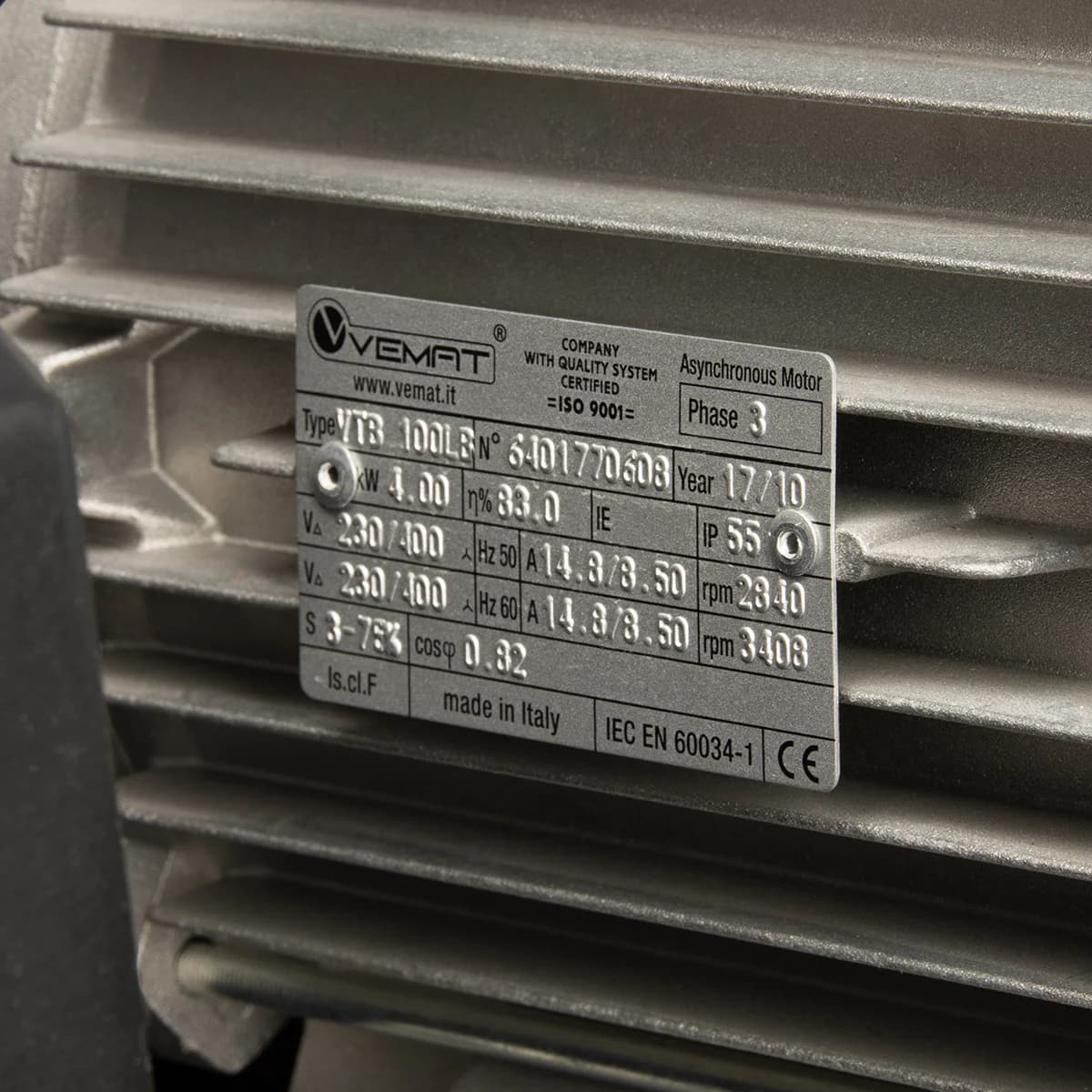 Поршневой компрессор вертикальный 270 л, 606 л/мин, 11 бар, 380 В, итальянский WIEDERKRAFT WDK-92760