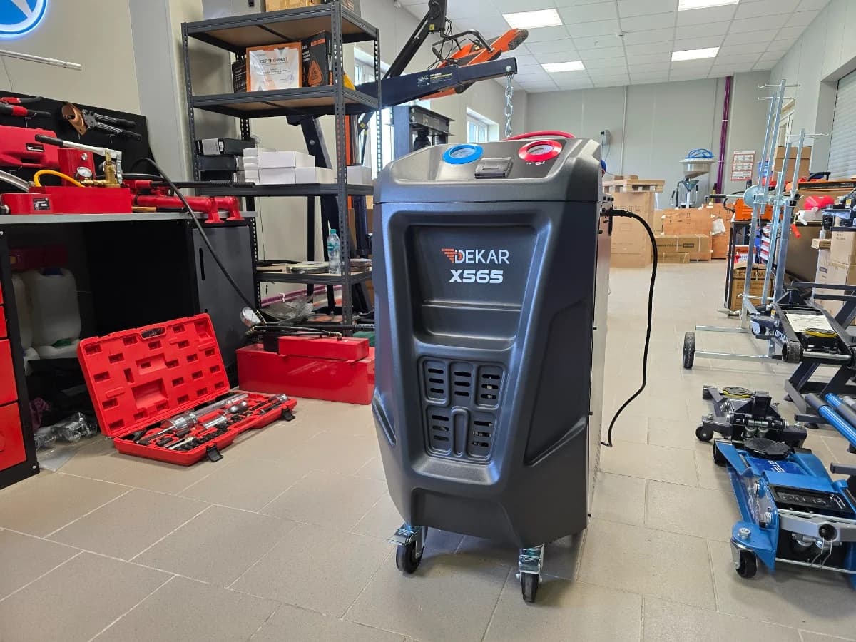 Внутренний бак станции заправки Dekar X565