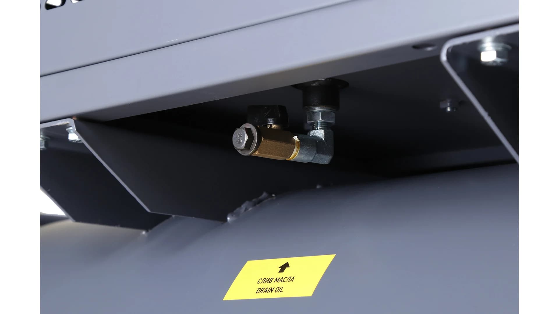 Компрессор винтовой Nordberg NCF7,5R — 5,5 кВт / 10 бар / ресивер 230 л