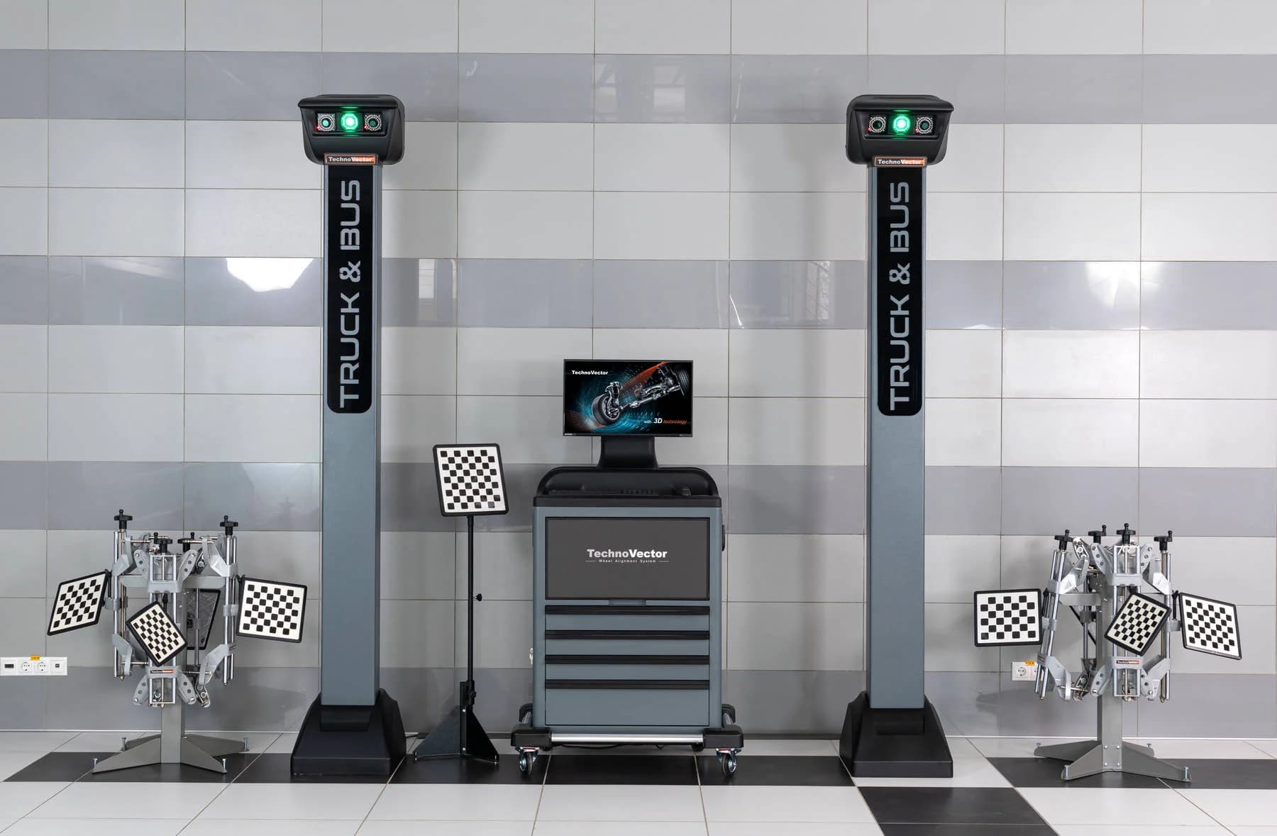 Стенд сход-развал грузовой ТехноВектор 7 Truck 7204 HTS6 — стационарный, 6 осей