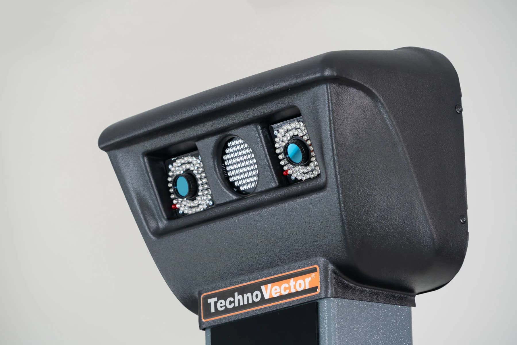 Стенд сход-развал грузовой ТехноВектор 7 Truck 7204 HTS6 — стационарный, 6 осей