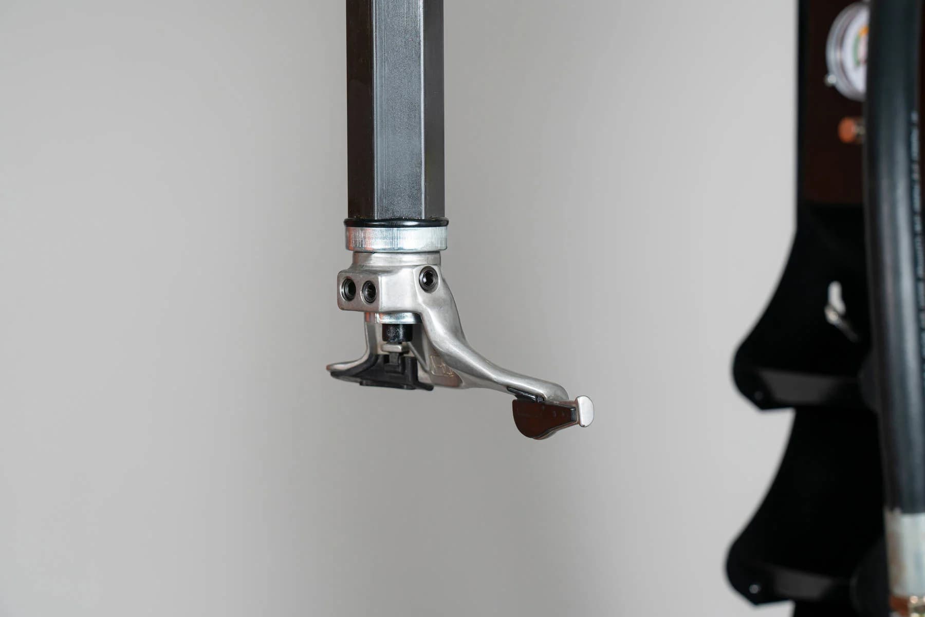 iPRO TM7 — вид сзади, подключение пневмосистемы