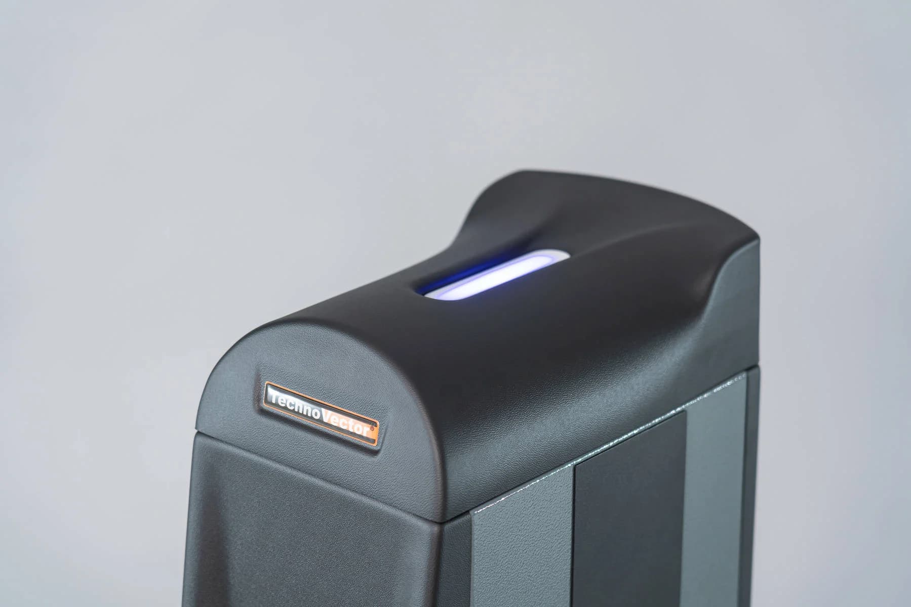 Стенд проездного контроля ТехноВектор 8 T 8102 VELOX — бесконтактный, 1 мост