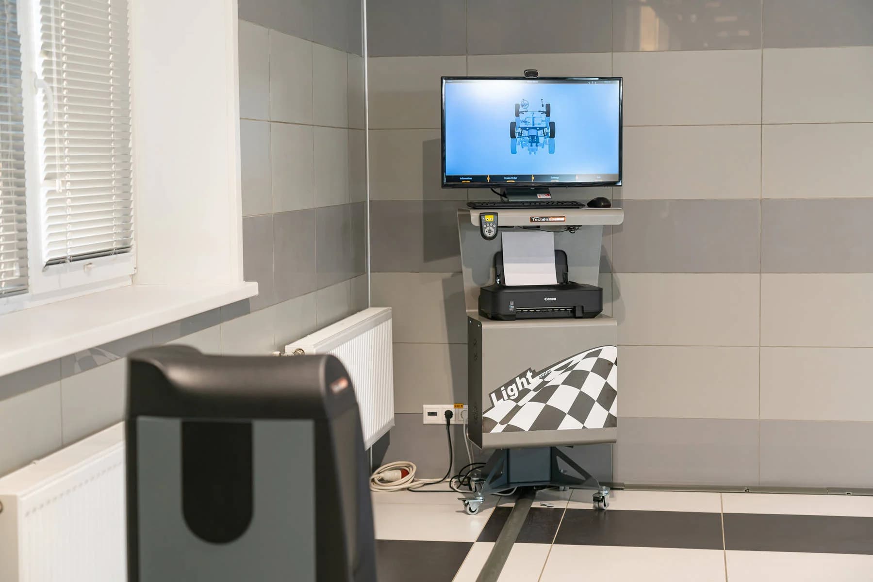 Стенд проездного контроля ТехноВектор 8 T 8102 VELOX — бесконтактный, 1 мост