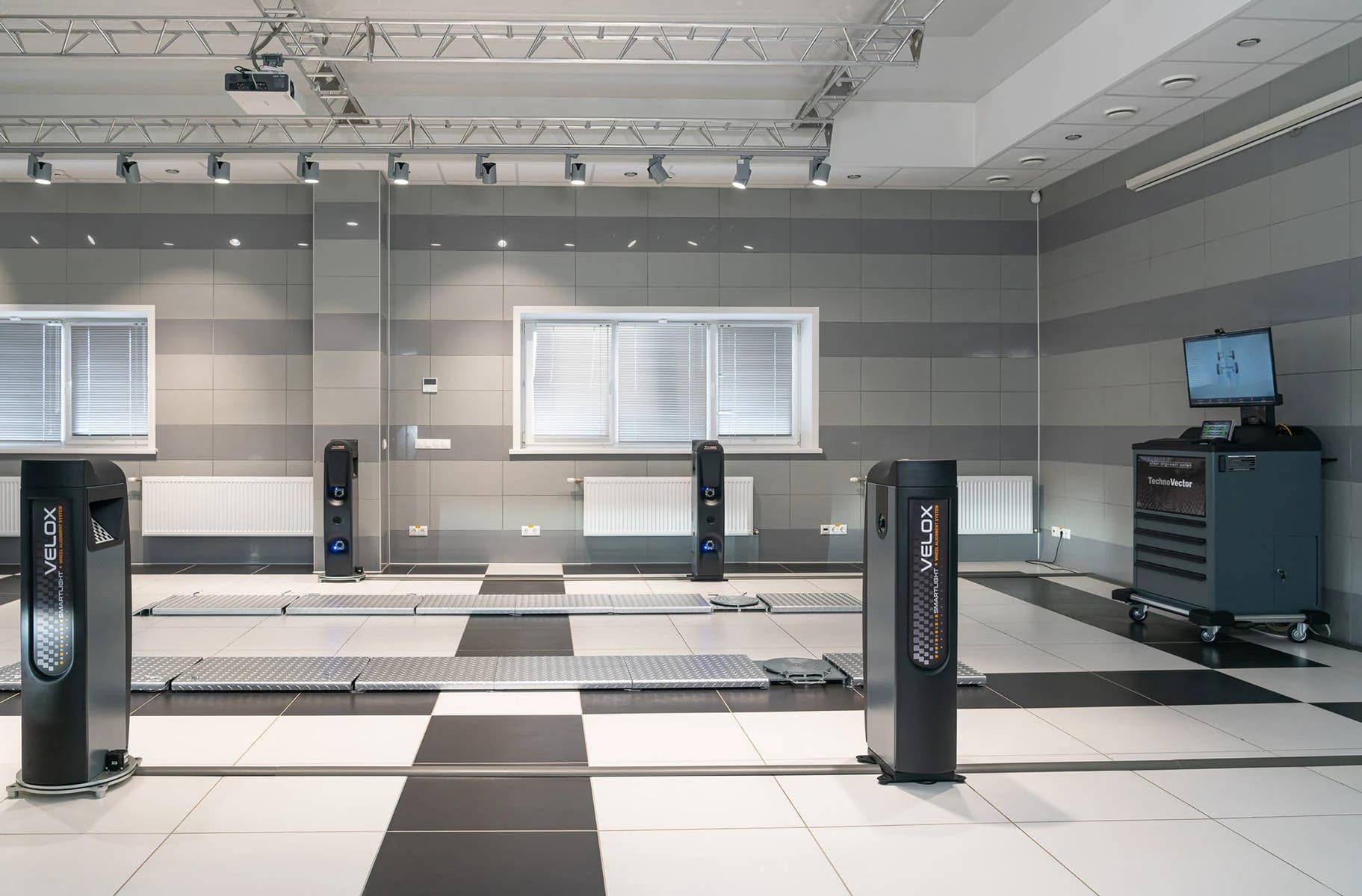 Стенд проездного контроля ТехноВектор 8 T 8214 VELOX — 10 камер, 2 моста