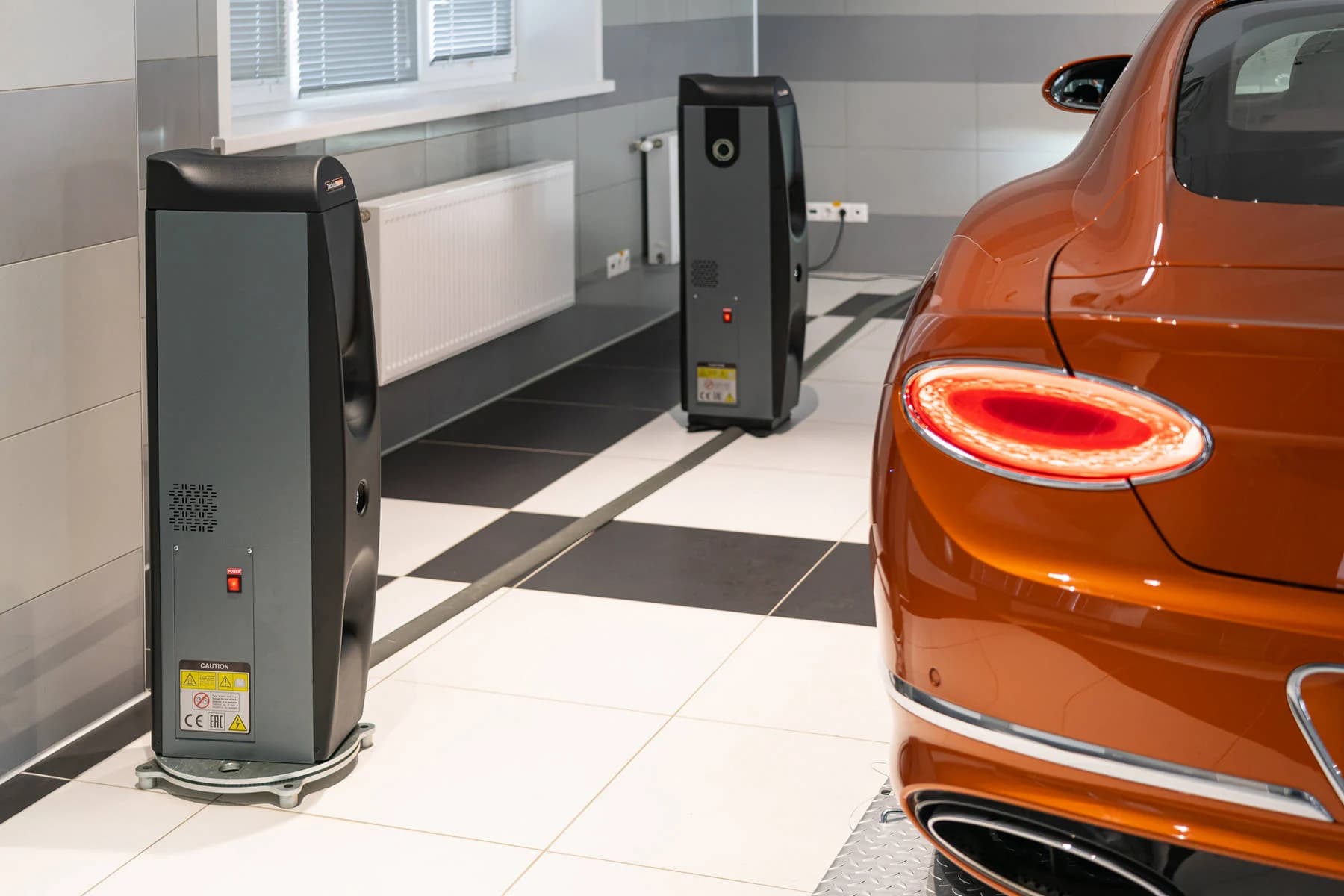 Стенд сход-развал ТехноВектор 8 T 8214 — бесконтактный, 10 камер, яма