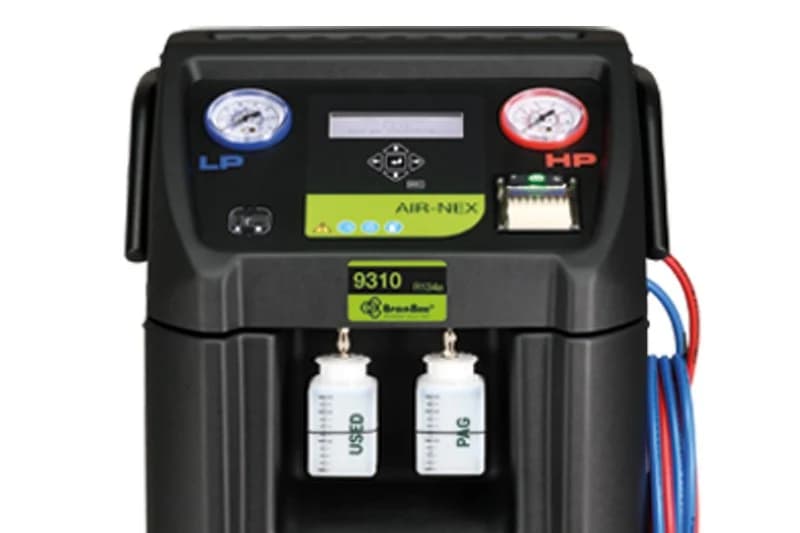Внутренний бак и компрессор станции AIR-NEX 9310