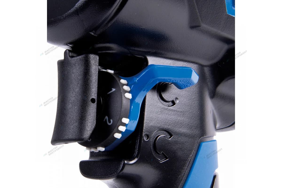 Гайковерт пневматический ударный 1/2″», 678 Нм, в комплекте 3 торцевые головки