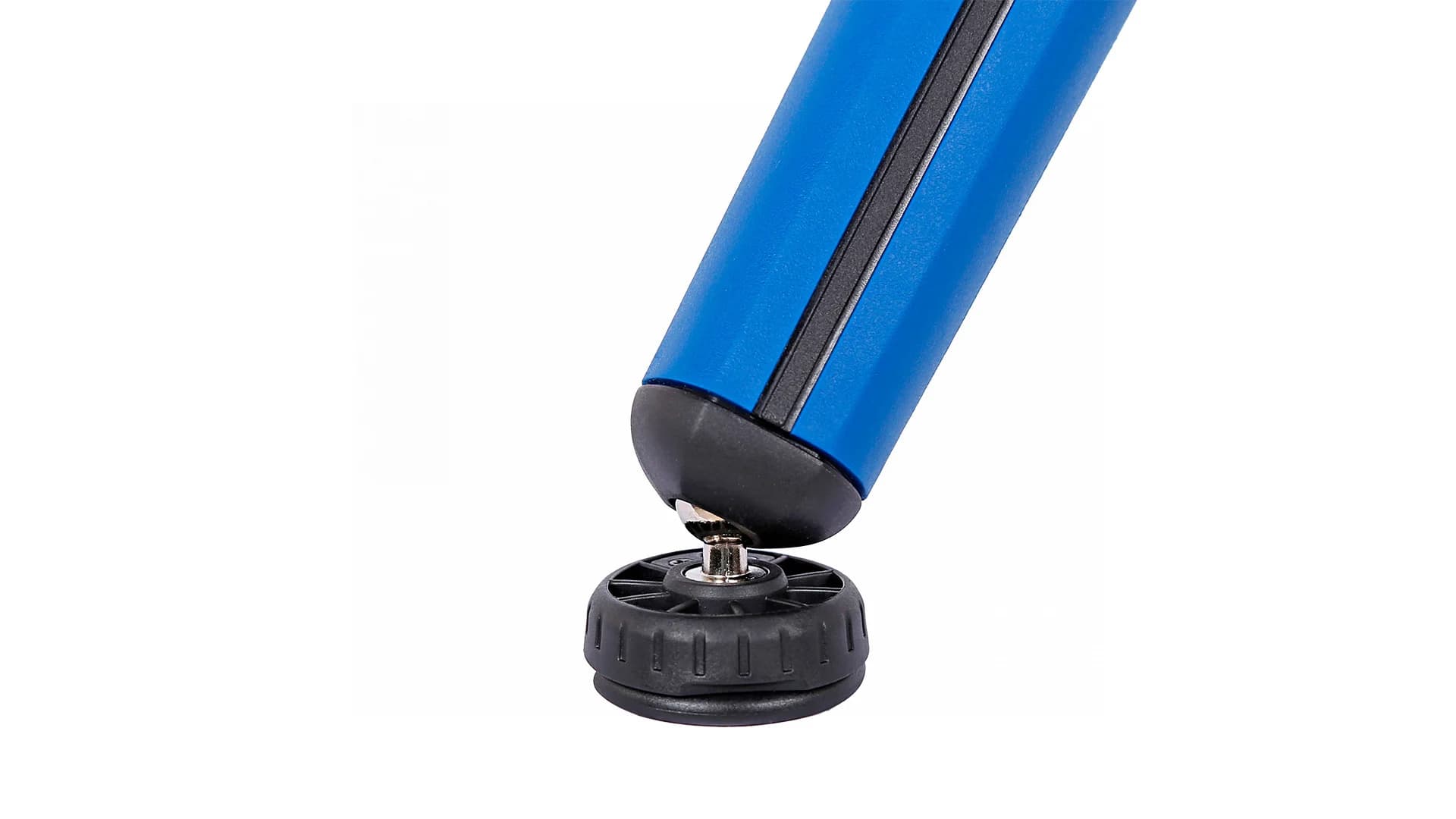 Фонарь аккумуляторный Nordberg 1960 — 700 лм / 2 режима / шарнир 360° / IP54