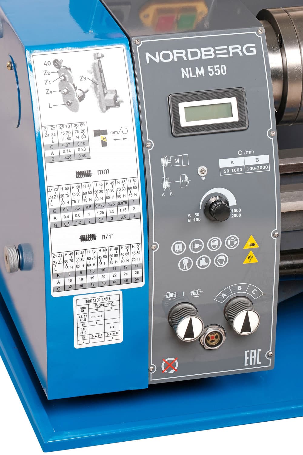 Токарный станок NORDBERG NLM550 патрон и суппорт