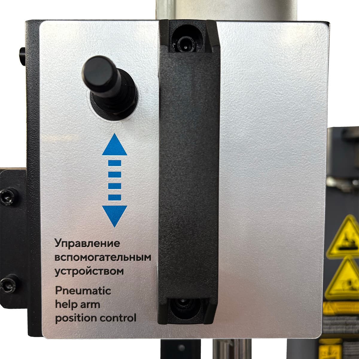 NORDBERG 4645(G) — шильдик с техническими характеристиками