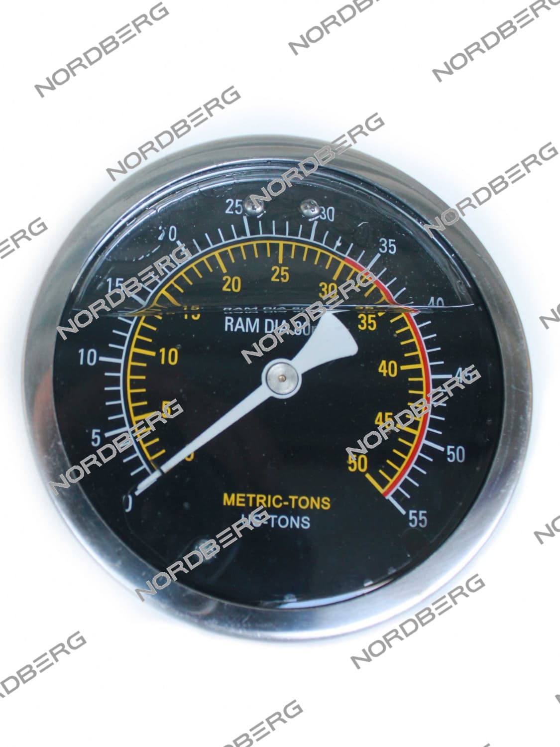 Осевой манометр для гидравлического пресса NORDBERG N3630A — общий вид