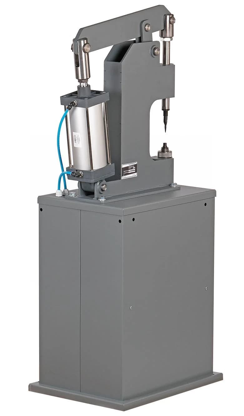 Клепальный станок пневматический Nordberg NR8T — цилиндр 125 мм, с тумбой