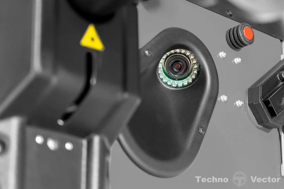 iPRO BM7 — панель управления с джойстиком