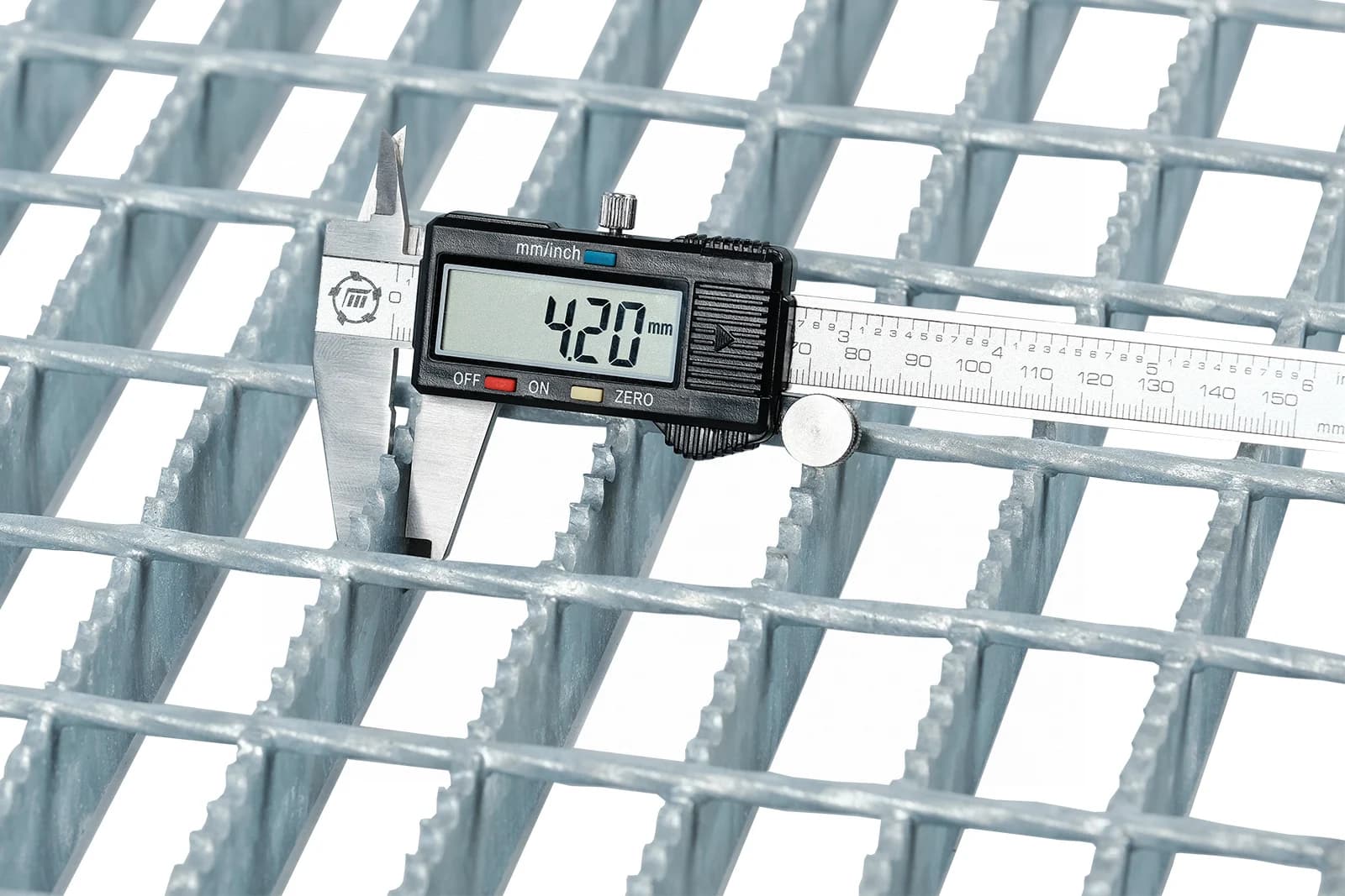 Решетка для камеры 1040х750х30 мм