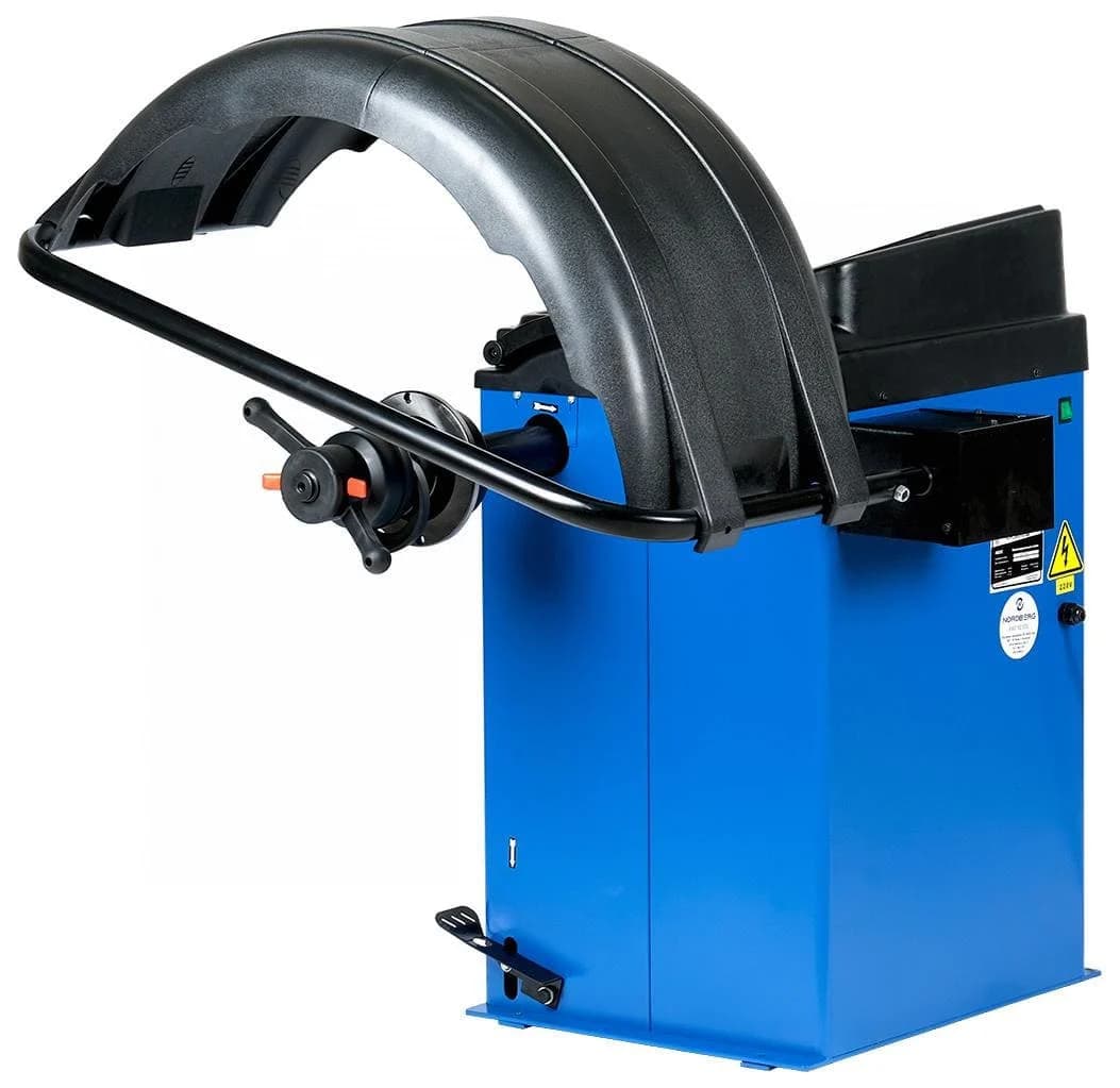 NORDBERG 4523C — установка колеса на вал станка